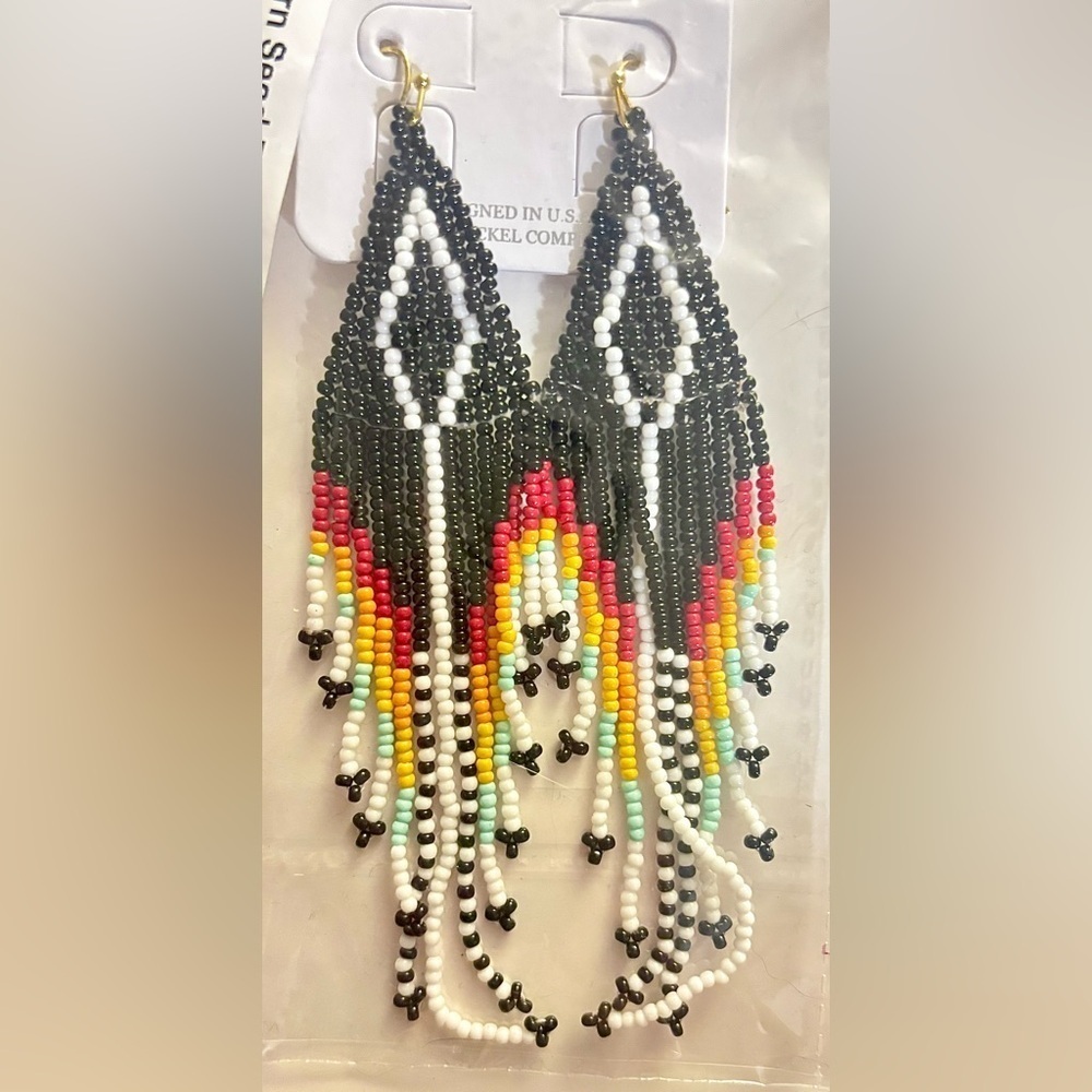 🇺🇸 Vibrant Beaded Dangle Earrings - Picture 2 of 2